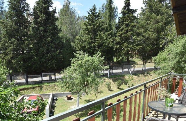 Modern Apartment in Knin with Garden