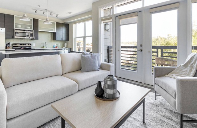 Modern Apartment in Prime Location (ID9667X61)