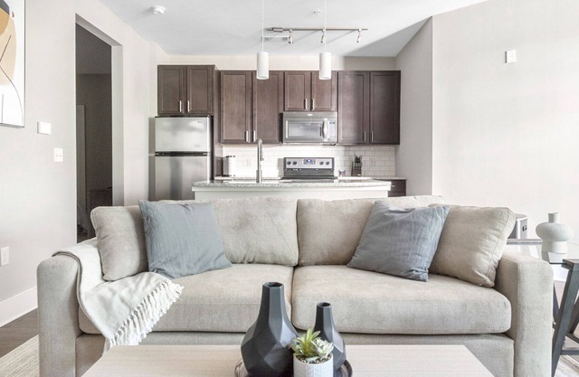 Modern Apartment in Prime Location (ID1183X016)