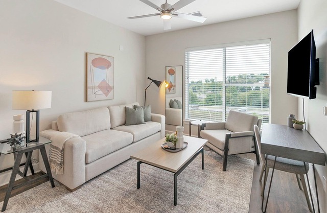 Modern Apartment in Prime Location (ID9133X64)