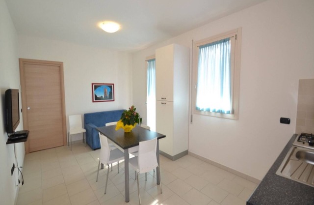 Modern apartment with balcony in Rosolina Mare