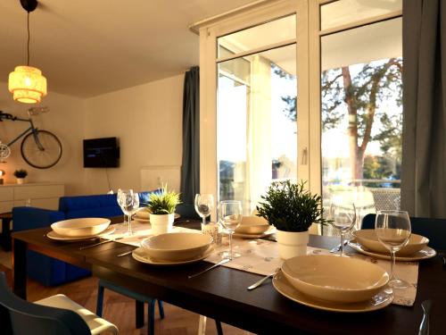Modern Apartment Near Kristalltherme- MontiRooms