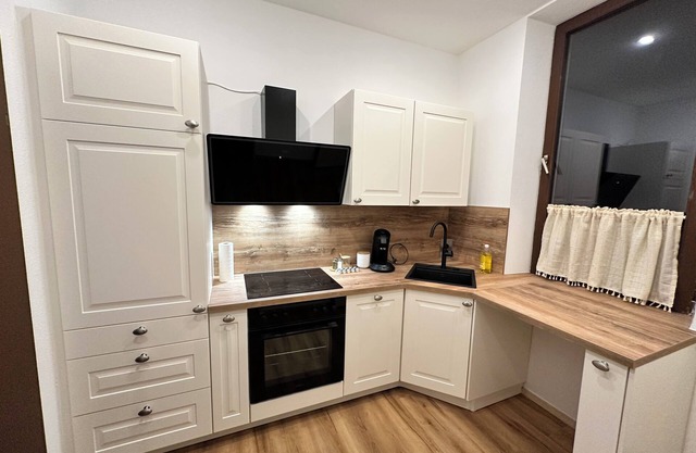 Modern apartment near the main train station - central & well connected