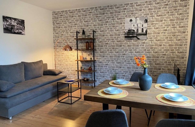 Modern apartment near Duisburg main station, 10 min from Düsseldorf main station