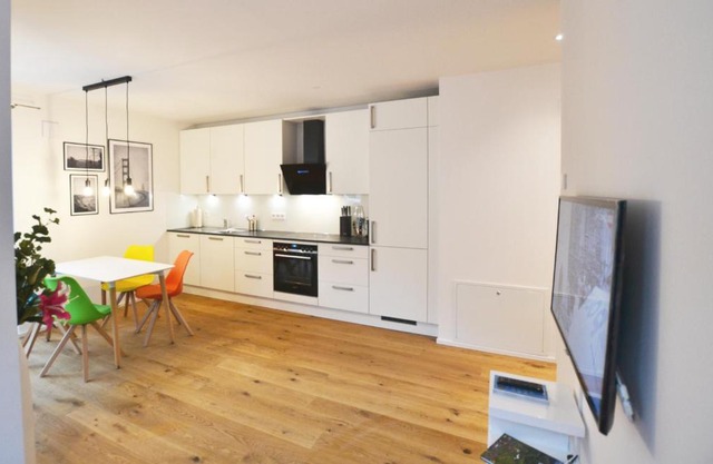 Modern apartment near downtown