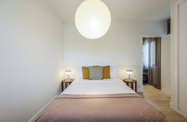 Modern apartment near the Royal Palace 11