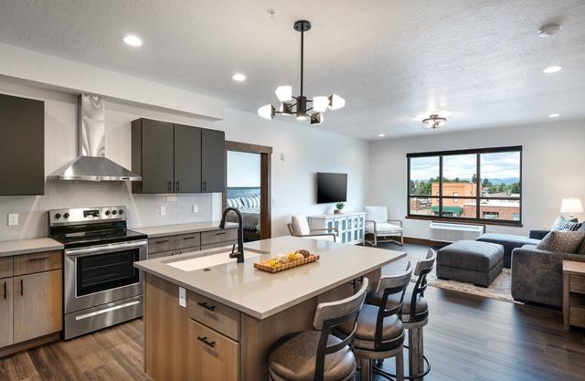 Modern apartment, in downtown Columbia Falls