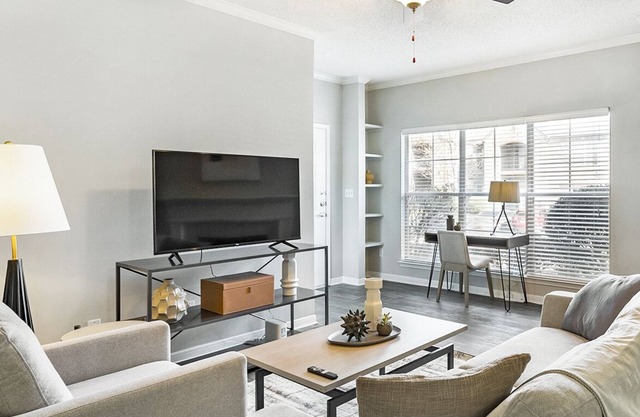 Modern Apartment in Prime Location (ID8796X21)