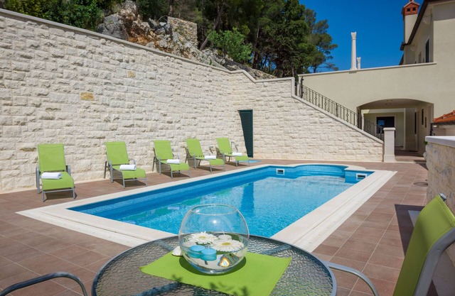 Modern Apartment With A Swimming Pool In Hvar Town Center