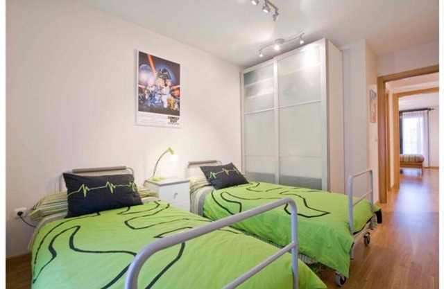 Modern apartment with parking, pool and wifi