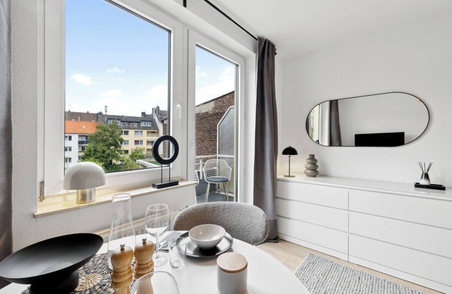 Modern apartment Wuppertal City* elevator* parking*