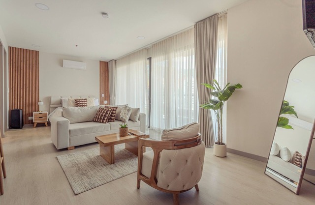 Modern apt near Provenza and Lleras