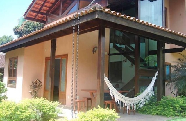 Modern beach house, terrace, gourmet area, mezzanine, 90 meters from the beach.