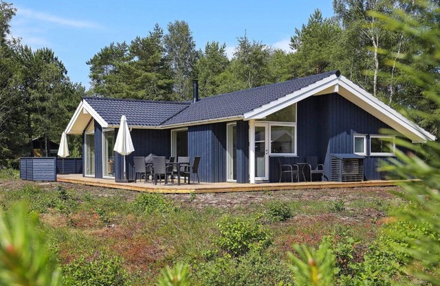 Modern Beach Retreat in osterby-By Traum