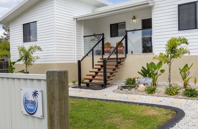 Modern Beach Shack - Bongaree