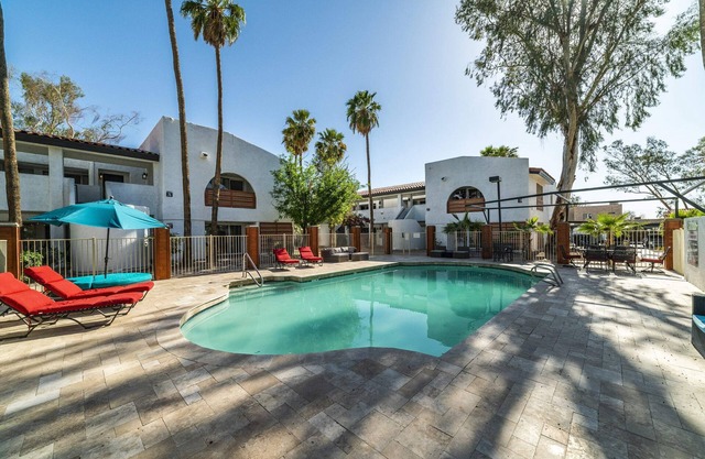 Modern Casa Grande Paradise heated pool condo NO PETS ALLOWED