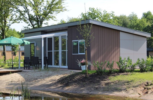 Modern chalet 1 km of a national park