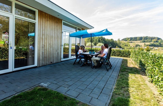 Modern Chalet With Dishwasher, Near Valkenburg