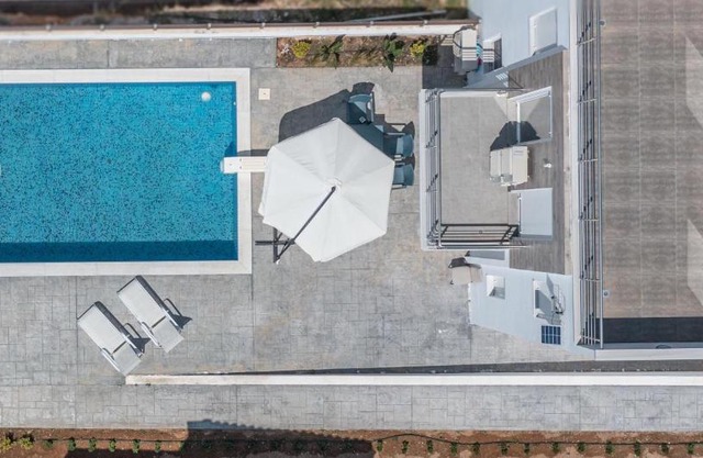 Modern, Cheerful & Dream Catching Villa in Corinth