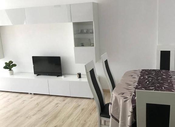Modern&Chic Airbnb
