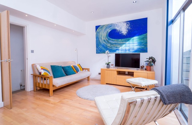 Modern Classic * Fantastic Central Location * Westminster near Victoria Station