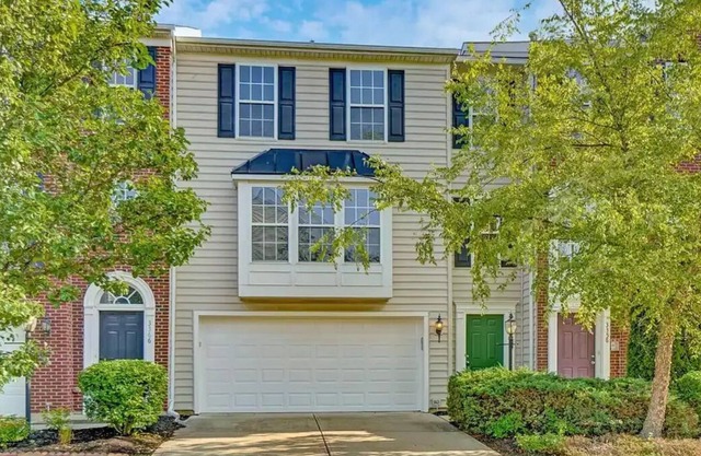 Modern, Comfy & Spacious - Family & Work friendly!