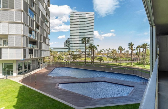 Modern complex Diagonal Mar/Parking & Pool