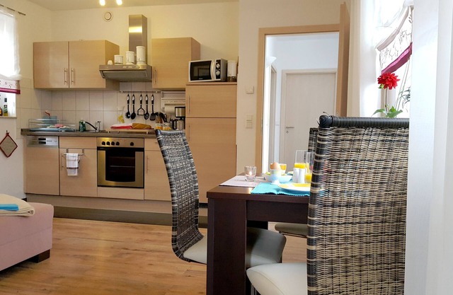 Modern & cozy 2-room apartment near the beach