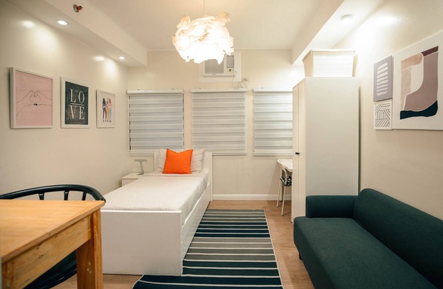 Modern & Cozy 2Bed Studio in Katipunan w/All Essentials+Fast Internet+Netflix