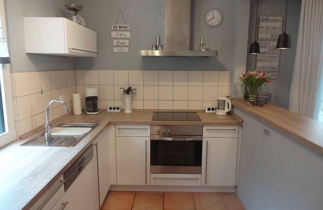 Modern, cozy vacation home Natalie with new fitted kitchen and box spring bed