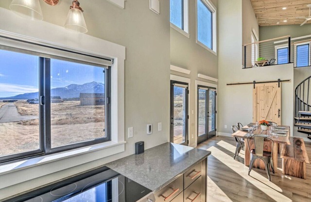 Modern Easter House with Beautiful Mountain Views