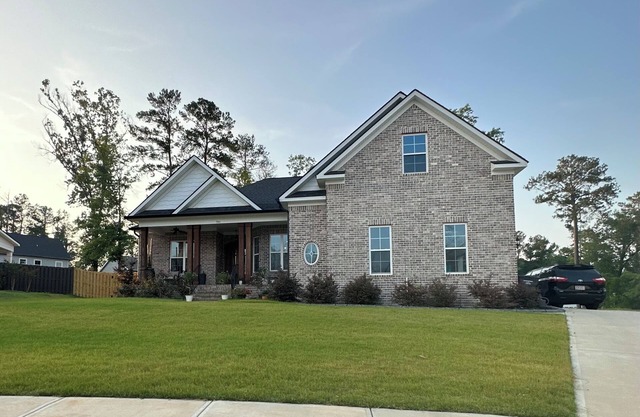 Modern Eloquent 5-bedroom house for Masters Group WiFi, AC, kayaking Plus more!