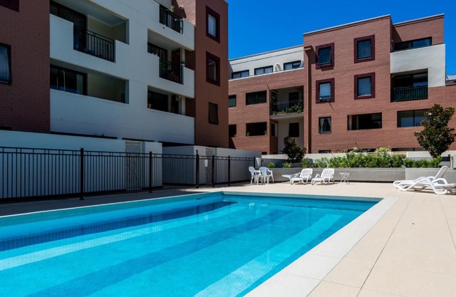 Modern, Executive Apartment near Newtown
