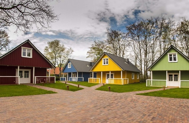modern family-friendly Sweden house right on the lake