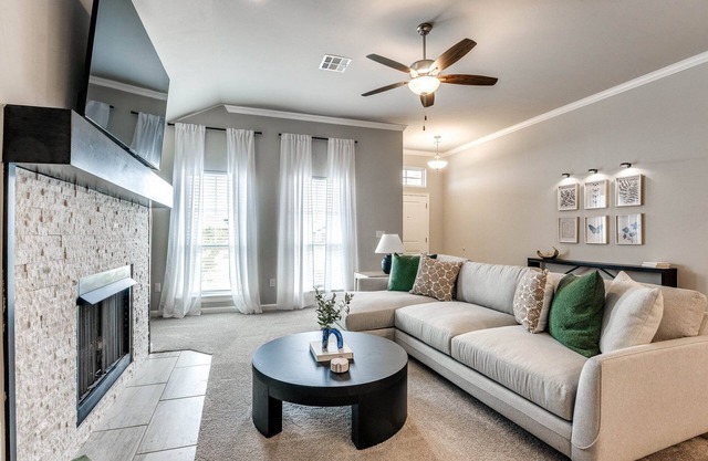 Modern Family Retreat in Midwest City