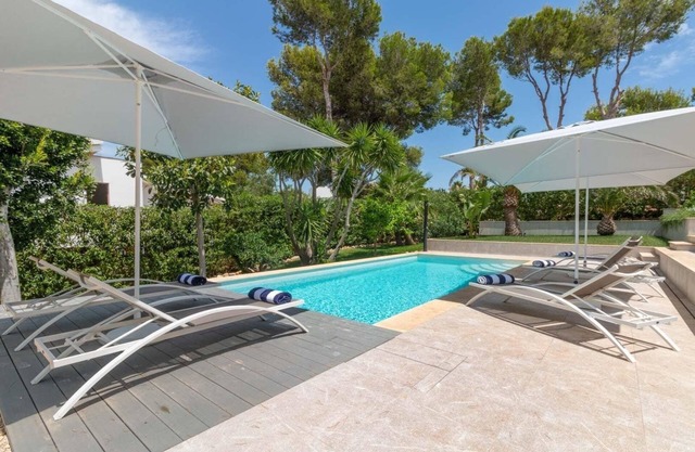 Modern family villa in Nova Santa Ponsa