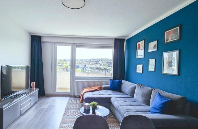Modern flat with elevator/balcony/parking