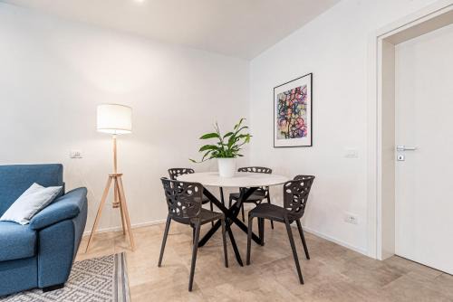Modern Flat with Garden and parking in Quiet Area