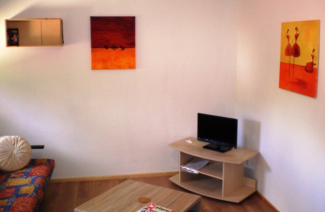 Modern, fully equipped 2 ZiKB Non smoking apartment in a quiet environment