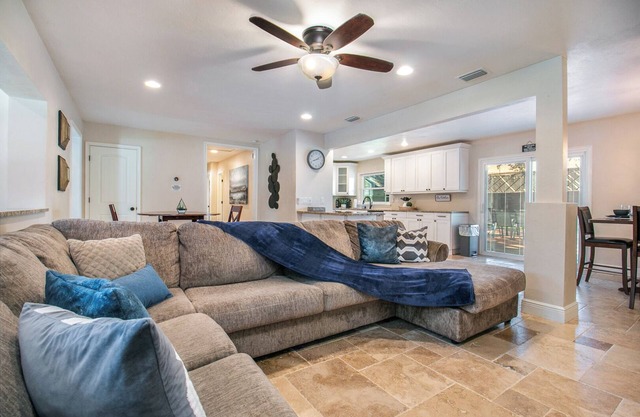Modern, Fully Upgraded Home with BBQ and Firepit!