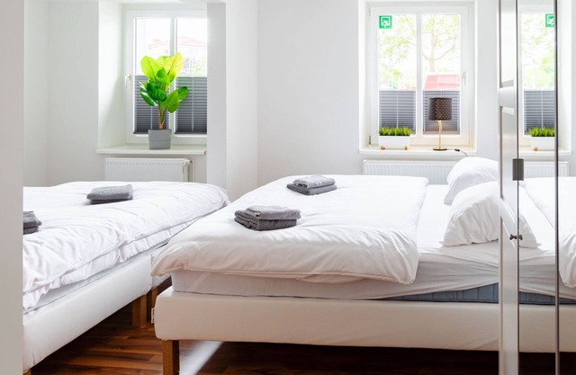Modern furnished apartment for 4 persons directly at Rostock main station.