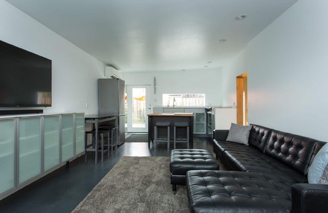 Modern Get Away - The Boat House
