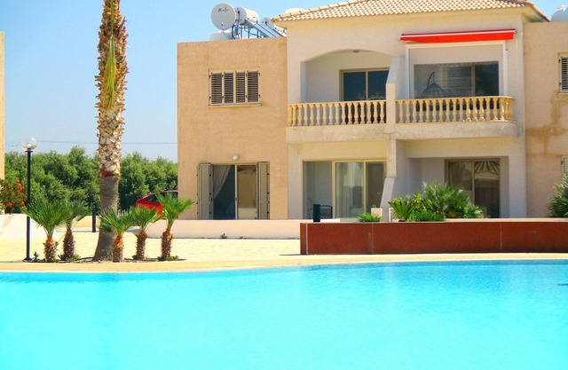 Modern Ground Floor Apartment - Great Location