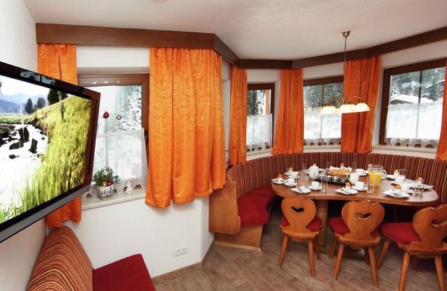 Modern Holiday Home in Saalbach-Hinterglemm with Sauna
