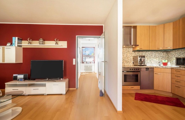 Modern Holiday Apartment "Imelda" with Balcony, Lake View, Wi-Fi