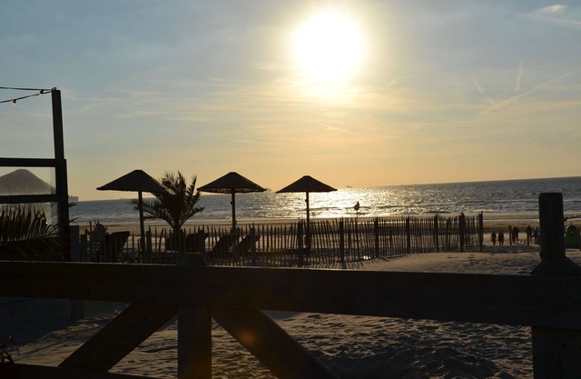 Modern holiday home 700 m from the beach