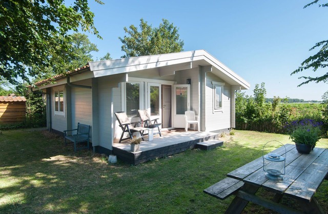 Modern holiday home with a south-west facing garden