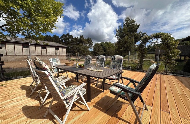 Modern Holiday room with Garden and Horse Riding near Warnow