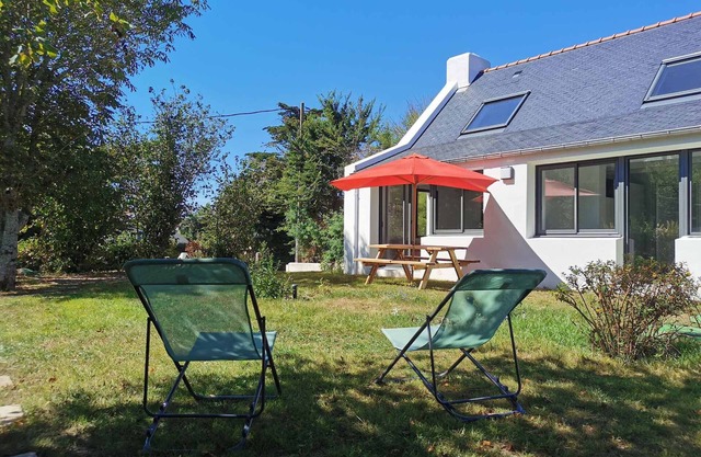 Modern House Near Donnant Beach - Bright, Spacious, and Fully Equipped