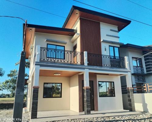 Modern house with a mountain view